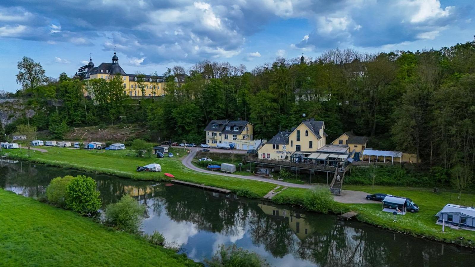 דיאז Ferienwohnung Riverside Resort Idyllisch Direkt An Der Lahn מראה חיצוני תמונה