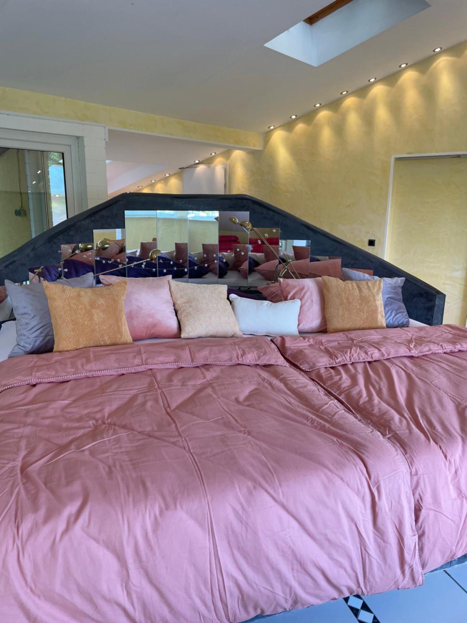 דיאז Ferienwohnung Riverside Resort Idyllisch Direkt An Der Lahn מראה חיצוני תמונה